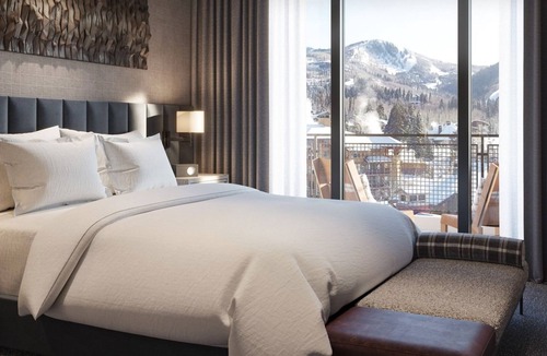 Park City Resort | Pendry Residence~New Onsite Gondola ~SKI-IN SKI-OUT~ROOF TOP POOL~2 Kings~3 Bath