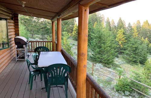 Butte Cabin | Perfect 3-bedroom cabin in quaint Butte for a relaxing getaway