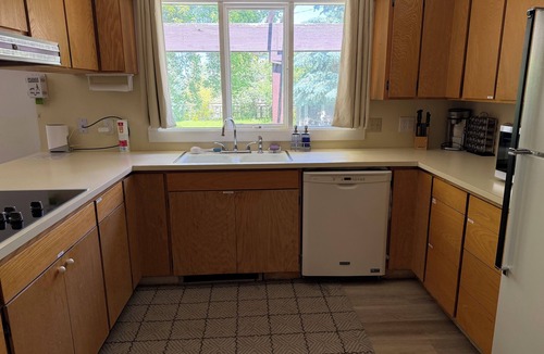 Rexburg House | Pet-Friendly 2BR Near BYU-I with Fenced Yard