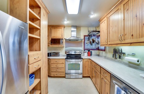 Morris Hill House | Pet-Friendly Boise Getaway 2 Mi to Downtown!