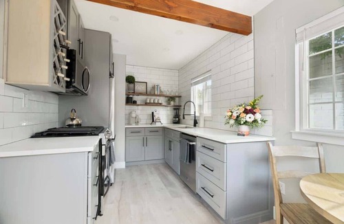 Puyallup Cottage | Petite Perfection