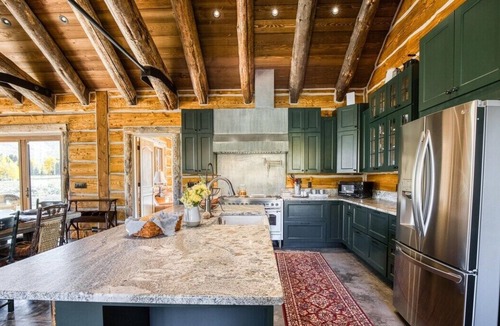 Bellevue Cabin | Pioneer Cabin: Your Rustic Retreat in Idaho