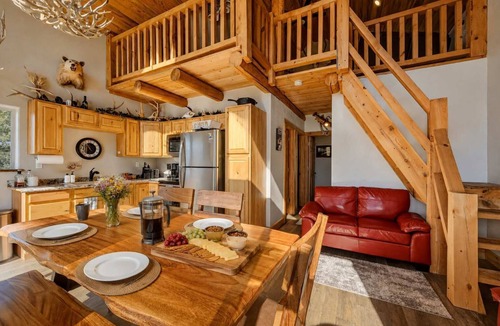 Kaycee Cabin | Piton — Secluded Bighorn Cabin, Buffalo WY