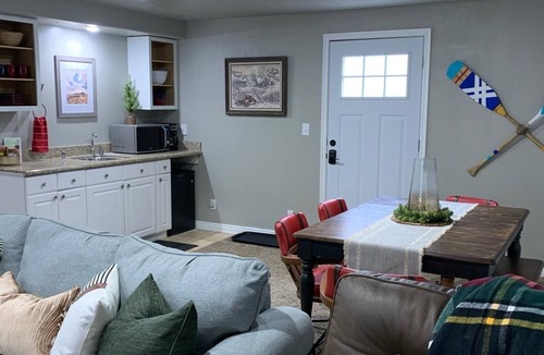 Saratoga Springs House | Plum Springs Basement Apartment/Separate Entrance