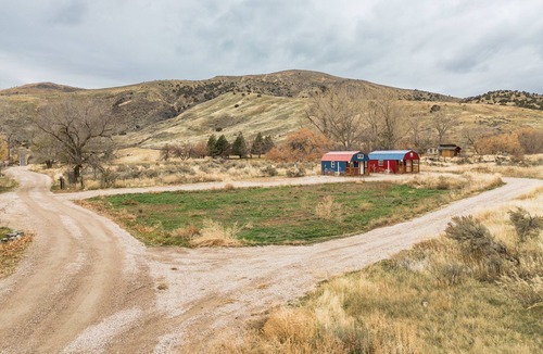 Pocatello House | Pocatello Vacation Rental w/Mountain Views!
