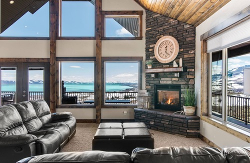 Fish Haven Cabin | Polaris Peak (Sleeps 36)