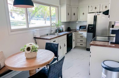 Ogden Apartment | Polk Upstairs | Beautiful Mountain Escape | 8 Guests