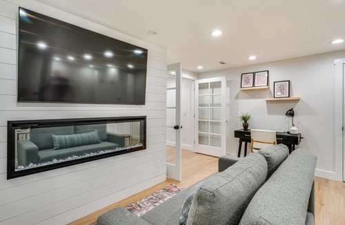 Roy Apartment | Pool & Hot Tub Access: Luxury Roy Oasis!