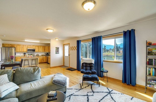 Port Angeles House | Port Angeles Home < 3 Mi to Olympic Nt'l Park