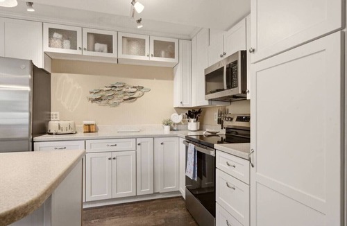 Poulsbo House | Poulsbo Tide Retreat-Incredible Beach w/Kayaks