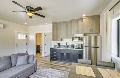 Preston Apartment | Preston Summer Getaway: ‘Sugar Creek Apartment’