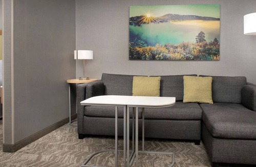 Southeast Boise House | Prime Location! 4 Relaxing Units, Pool, Free Breakfast, Free Parking