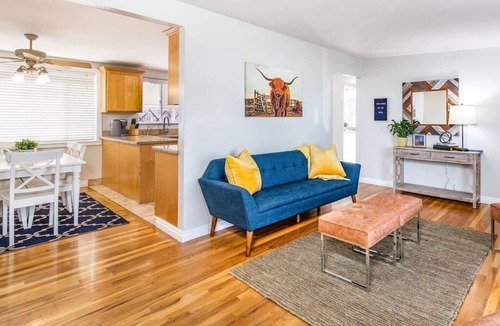 Murray House | Prime Location Remodeled Rambler Near Cottonwood Canyons