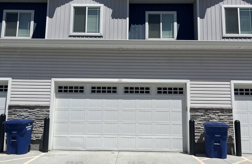 St. Anthony House | Pristine townhome near Sand Dunes with Ample Street Parking