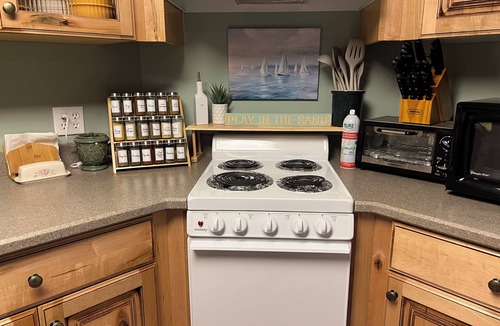 South Weber Apartment | Private 2-bedroom apartment, prime location close to Ski resorts, hiking & golf