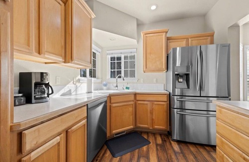 Nampa House | *Private Balcony*5Min>NNU*Backyard*King*Parking*W/D
