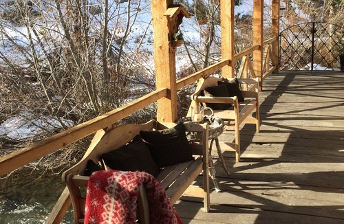 Ketchum Cottage | Private home on the river with hot spring. World class fishing biking hiking