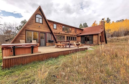 Victor Ski Chalet | Private Secluded Chalet Near Jackson Hole – Summer Hiking, Fishing & Hot Tub