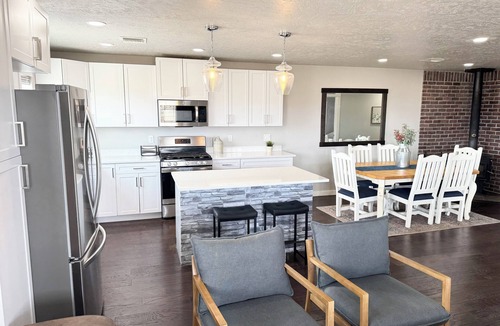 Gem County Apartment | Private Upstairs Apartment with Game Room on 5 Acre Ranch