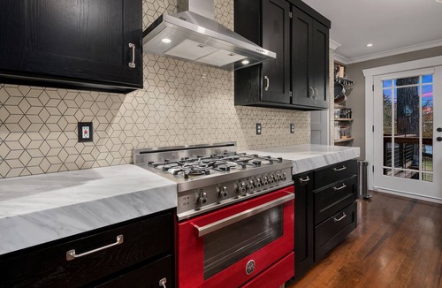 North Queen Anne House | Queen Anne 3BR Home with Puget Sound Views & Parking