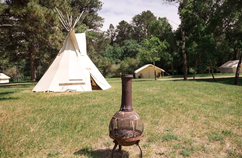 Saddlestring House | Raven Tipi, Rustic "Raven" Tipi by Bighorn Mountains