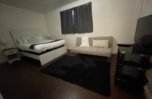 West Valley City Apartment | Red pine