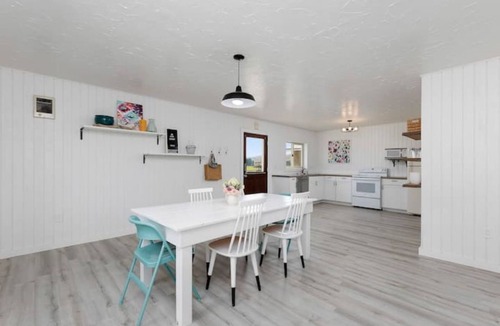 Carey House | Remodeled Farmhouse near Silver Creek for fly fishing and Craters of the Moon
