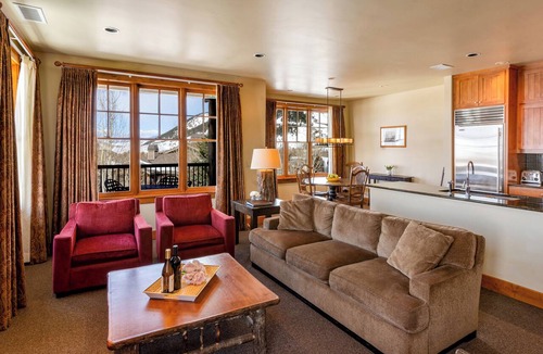 Jackson Resort | Residences at Snow King