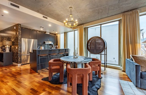 Hood River Condo | River Run Retreat - DT Loft Overlooks Hood River
