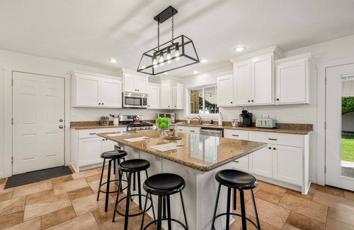 Idaho Falls House | RIVER WALK: View of Snake River Close to Idaho Falls Greenbelt Trail Hot Tub Fenced Yard