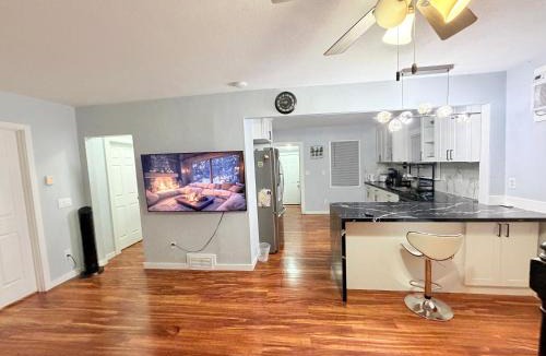 Tukwila Apartment | RiverFront Cottage House for Salmon yearly Fall