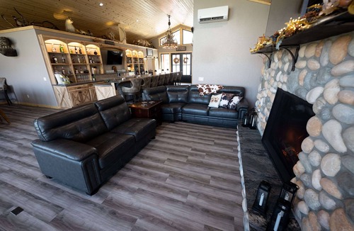 White Bird Bed & Breakfast | Riverfront Lodge in White Bird, ID – 1BR w/Panoramic Views & Breakfast Unit 7