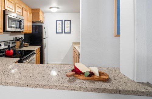 Teton Village Apartment | RMR: Gros Ventre A4 Condo in Teton Village