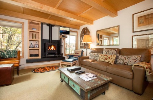 Teton Village Apartment | RMR: La Choumine 2 Condo in Teton Village Steps from the Mountain