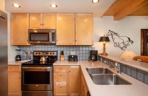 Teton Village Apartment | RMR: La Choumine 8 Condo in Teton Village Steps from the Mountain