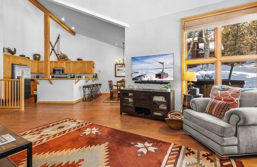 Teton Village Villa | RMR: Moose Creek 17 Townhome in Teton Village