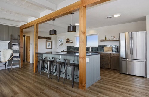 Twin Falls Cabin | Rock Creek Canyon | 2BR, Hot Tub, Fire Pit, Views