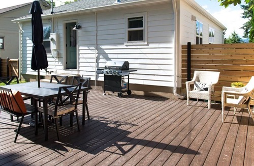 University District House | Room for the Whole Family in the University District