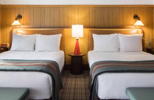 Jackson Hotel | Rustic-Chic Room with Pool Access & Courtyard Views
