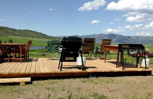 Ririe Cabin | Rustic, Cozy Log Cabin Rental near Idaho Falls