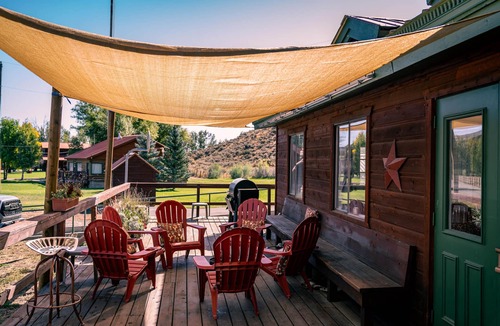 Blaine County Apartment | Rustic Ranch & Sportsman’s Retreat | Sleeps up to 30 | World-Class Fly Fishing on Silver Creek | Elk, Deer, & Upland Bird Hunting | Near Sun Valley | Direct Land Access