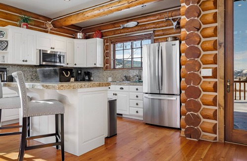 Victor Cabin | Rymell Cabin | Bronze Buffalo Ranch
