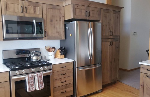 Warm Springs House | Sage Haven Welcomes EIGHT to TEN Guests. Let the Sun Valley Adventures Begin!