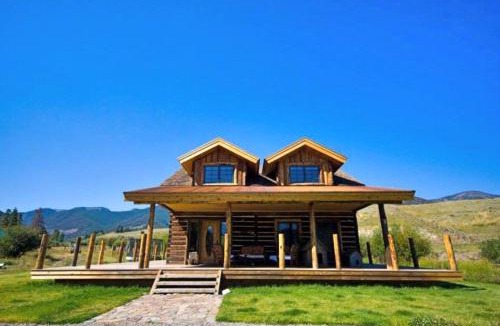Gardiner House | Schoolhouse Cabin