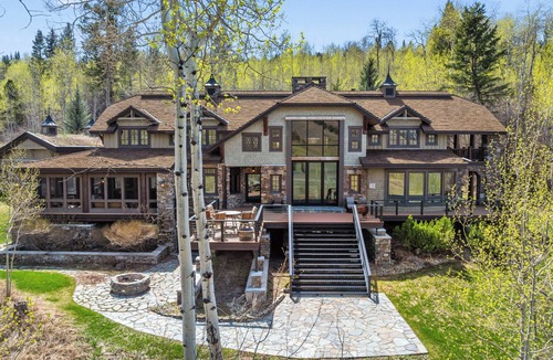 Hoback Junction House | Secluded 160-Acre Jackson Hole Ranch and Mountain Views