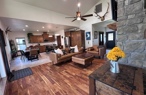 Ahsahka House | Secluded Lakeview Mountain Retreat/hot tub/16 acres