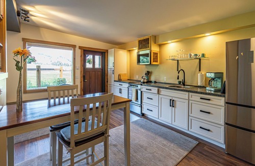 Sun Valley Apartment | Secluded Mountain Retreat Pet-Friendly