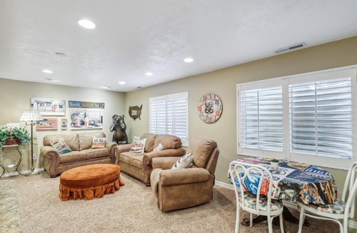 American Fork Apartment | Secret Garden Retreat | Private Patio | Kitchen