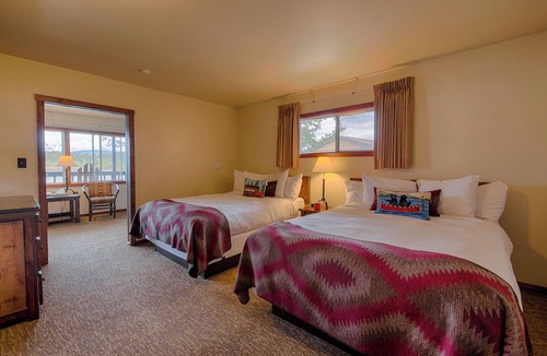 Moose Hotel | Signal Mountain Lodge
