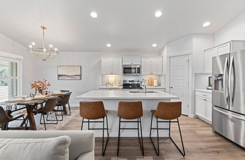 Meridian House | Single-level 4BR near Wahooz with game garage and outdoor fire pit